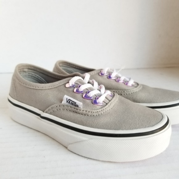 Girl Canvas Grey Vans Sneakers W/ Purple Hearts - Picture 2 of 6